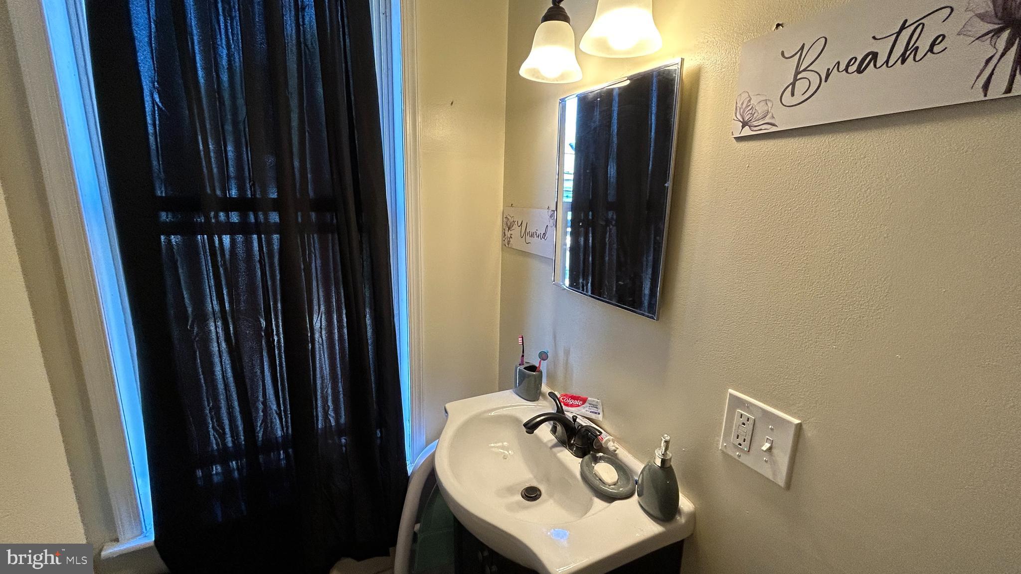 530 W PHILADELPHIA STREET