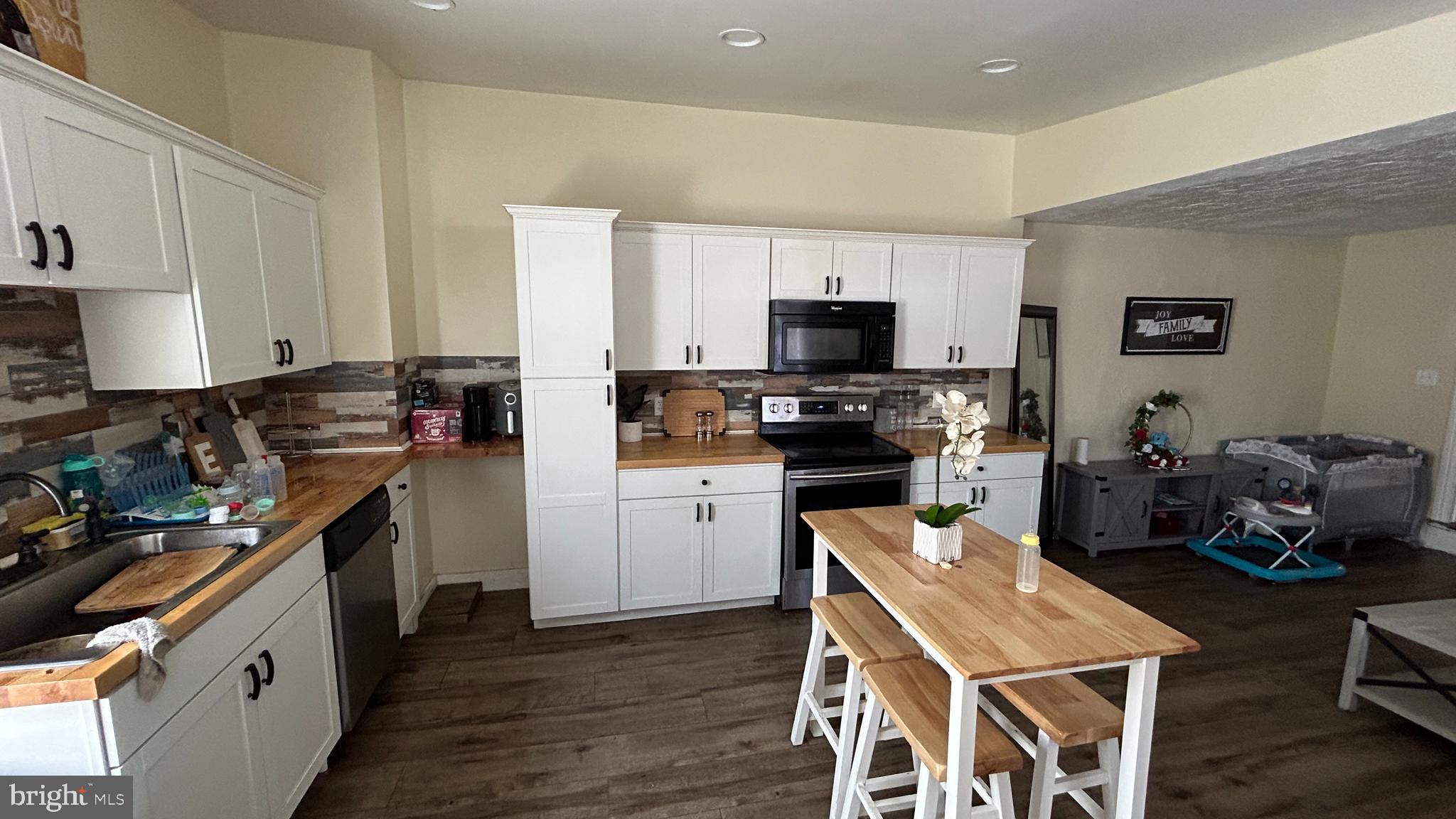 530 W PHILADELPHIA STREET