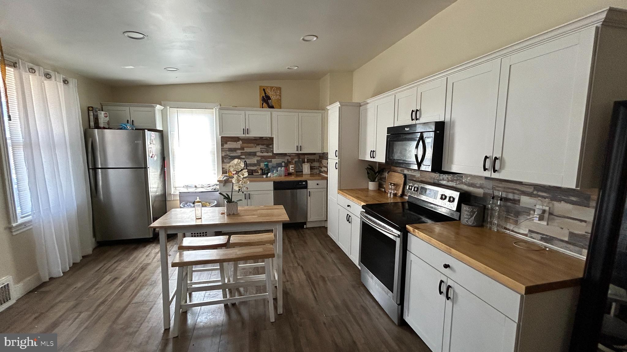 530 W PHILADELPHIA STREET