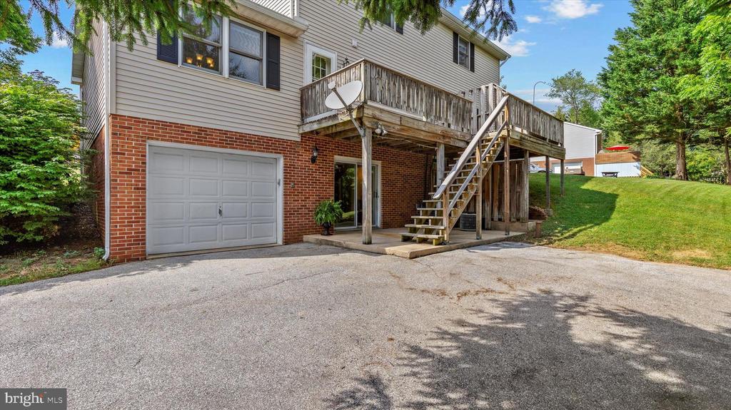 204 TEILA DRIVE 208