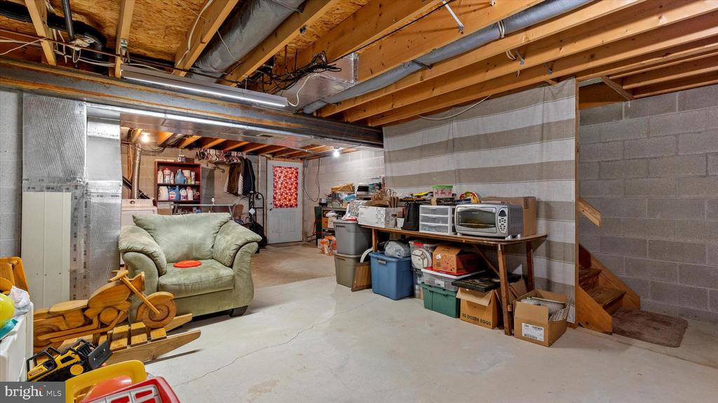 204 TEILA DRIVE 208