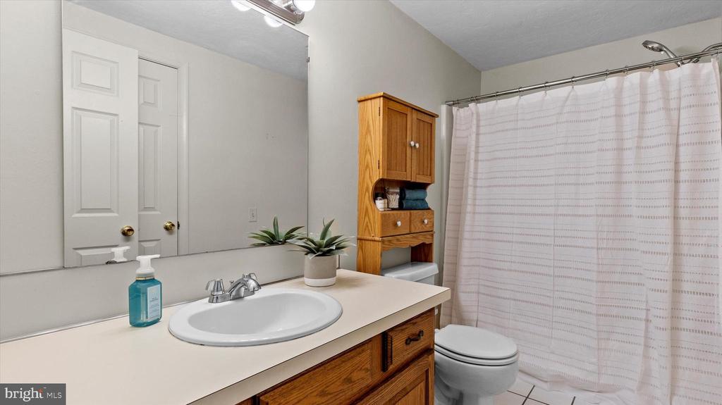 204 TEILA DRIVE 208