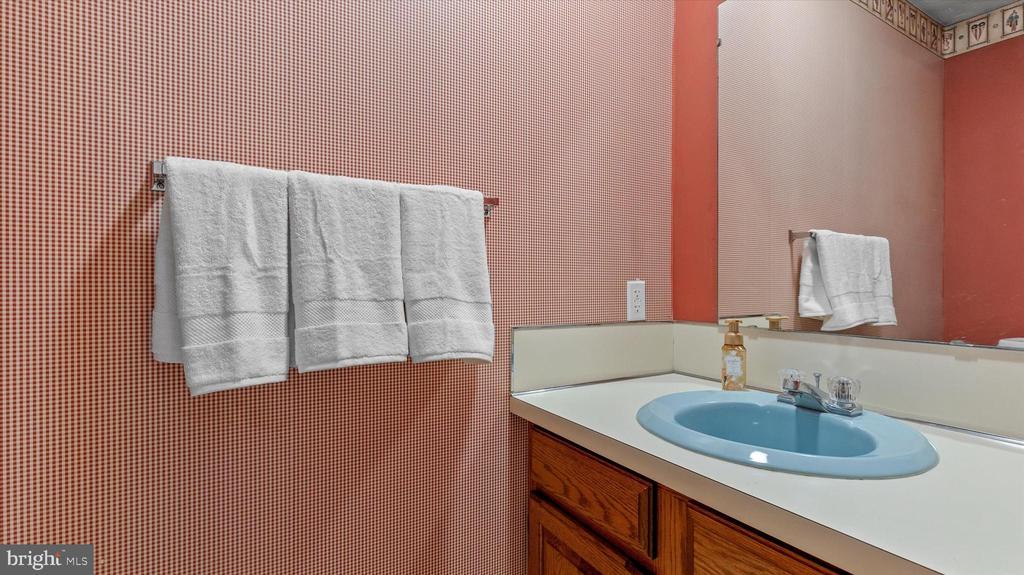 204 TEILA DRIVE 208