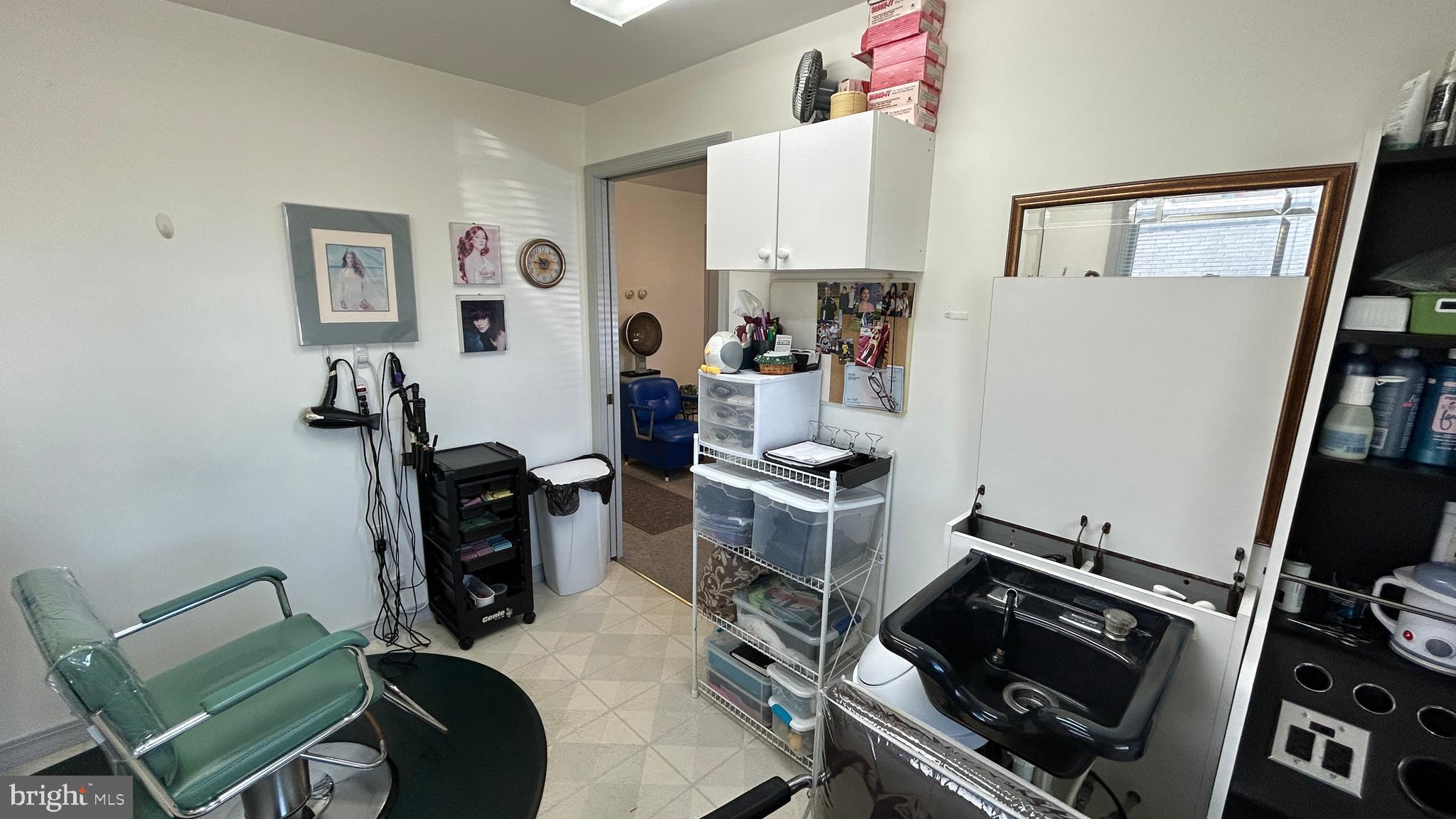 825 EDGEWOOD ROAD