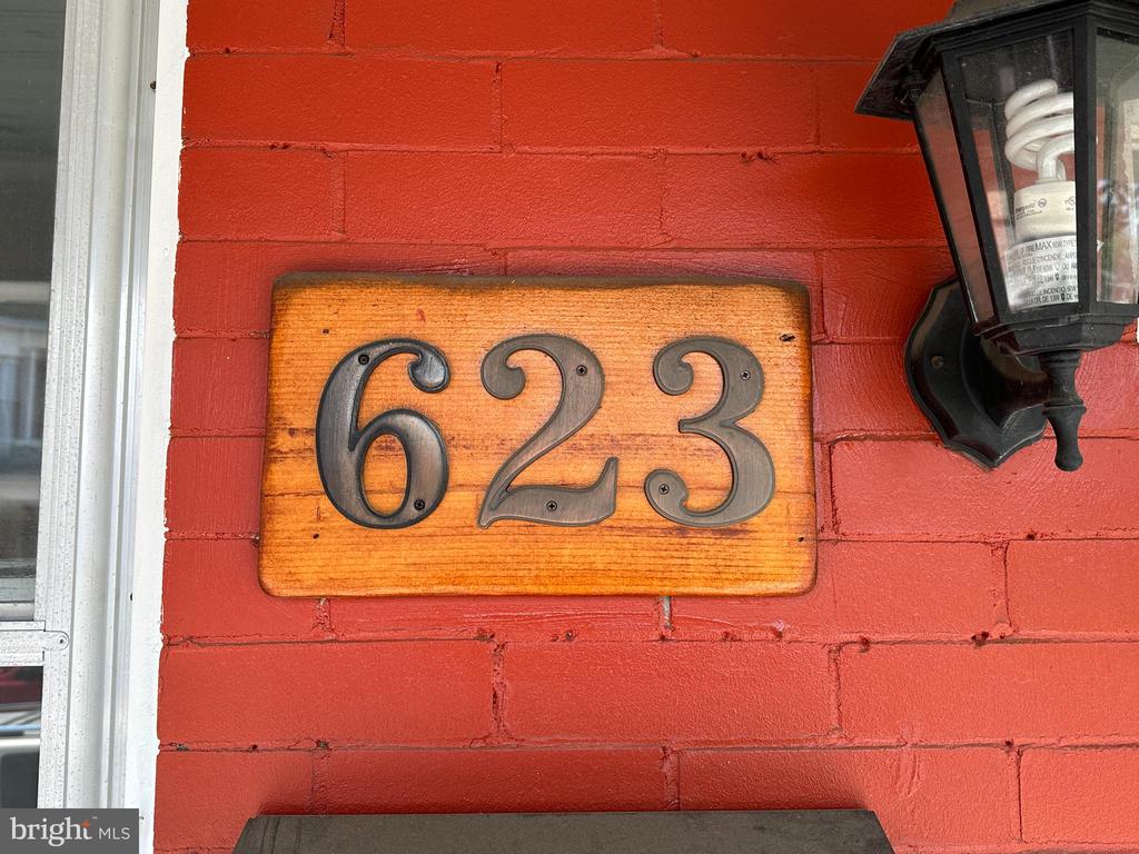 623 WALLACE STREET