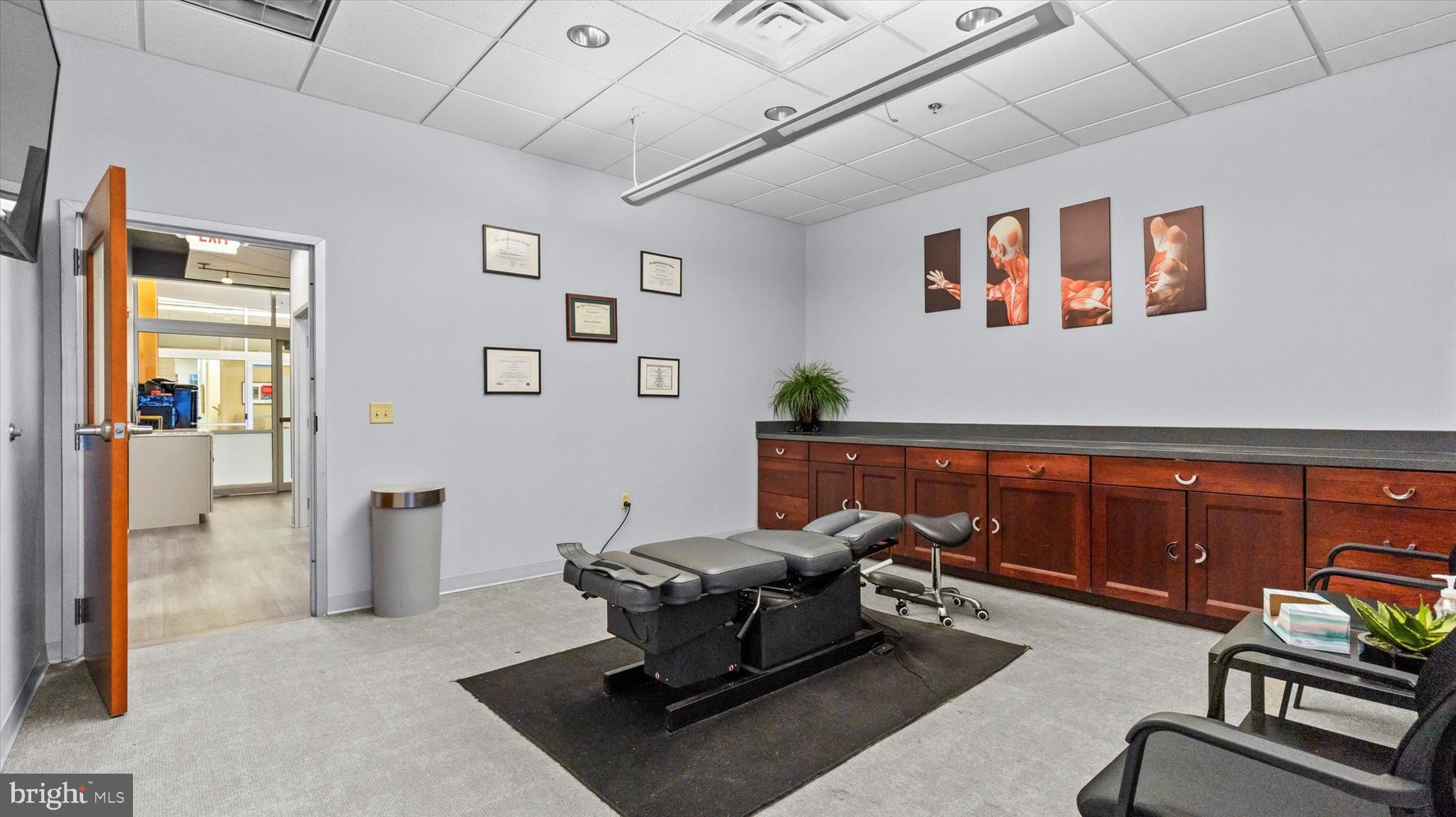 221 W PHILADELPHIA STREET 1EBD