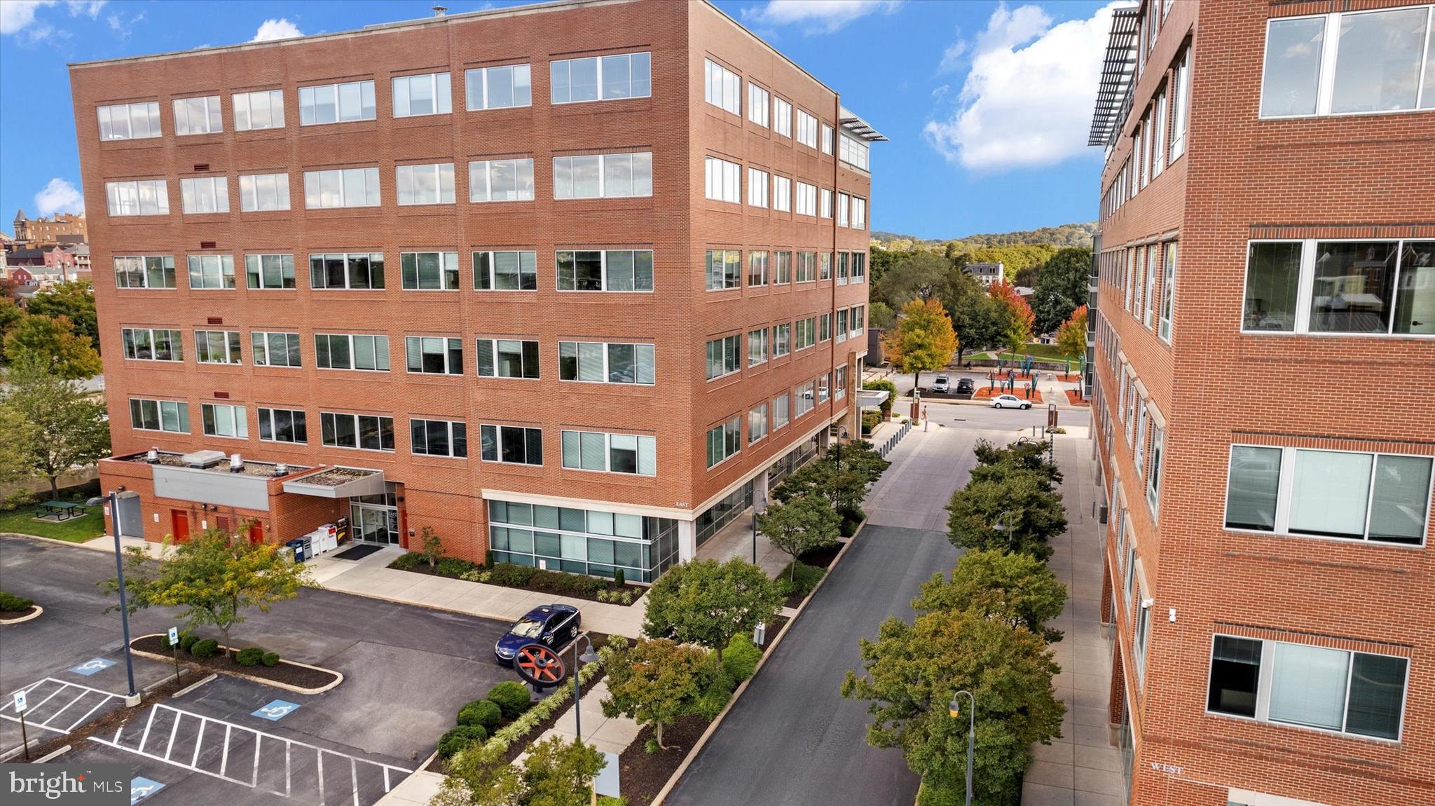 221 W PHILADELPHIA STREET 1EBD