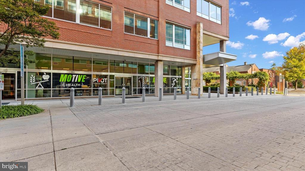 221 W PHILADELPHIA STREET 1EBD