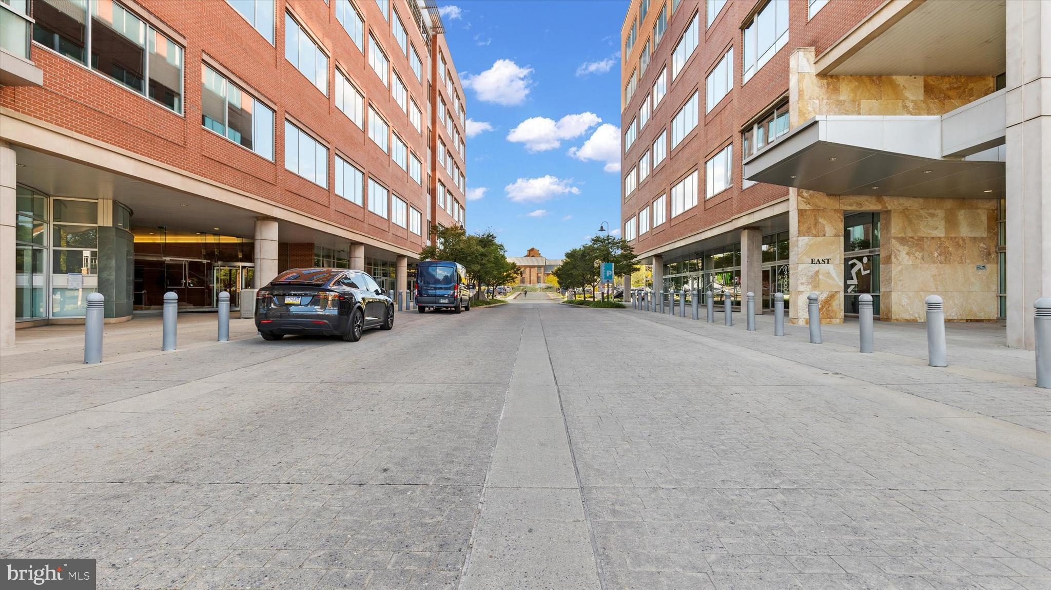 221 W PHILADELPHIA STREET 1EBD