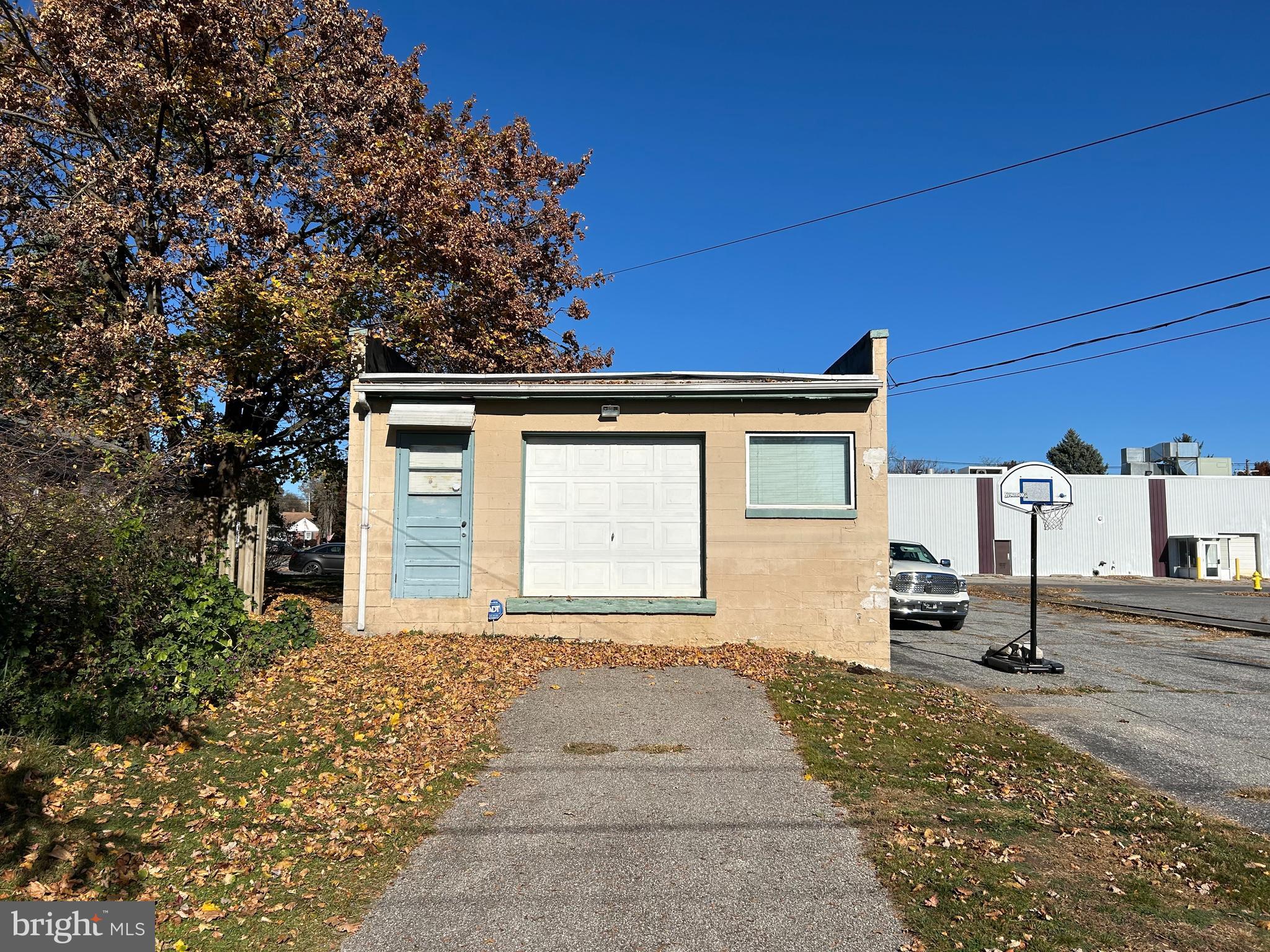 1952 STANTON STREET