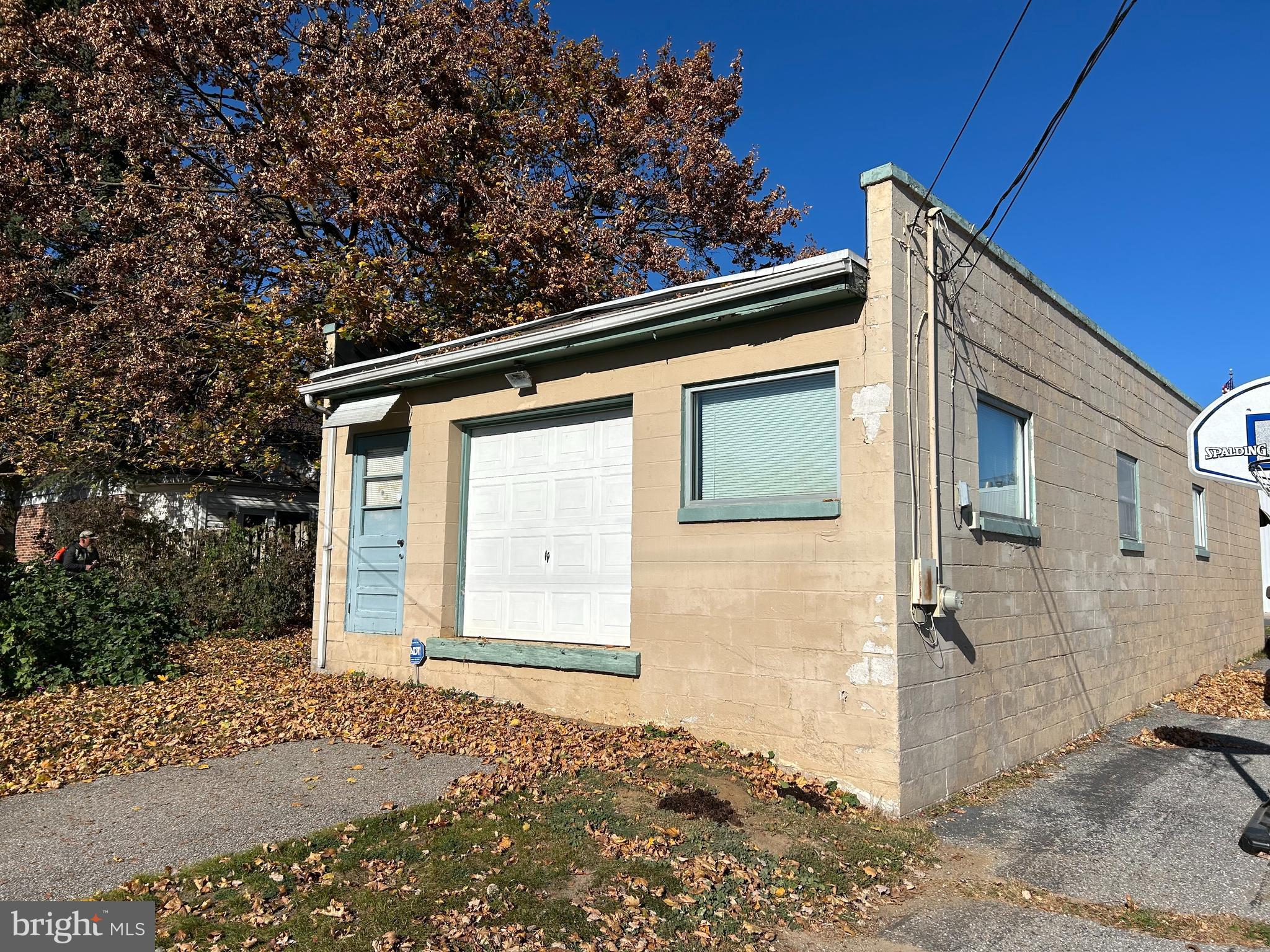 1952 STANTON STREET