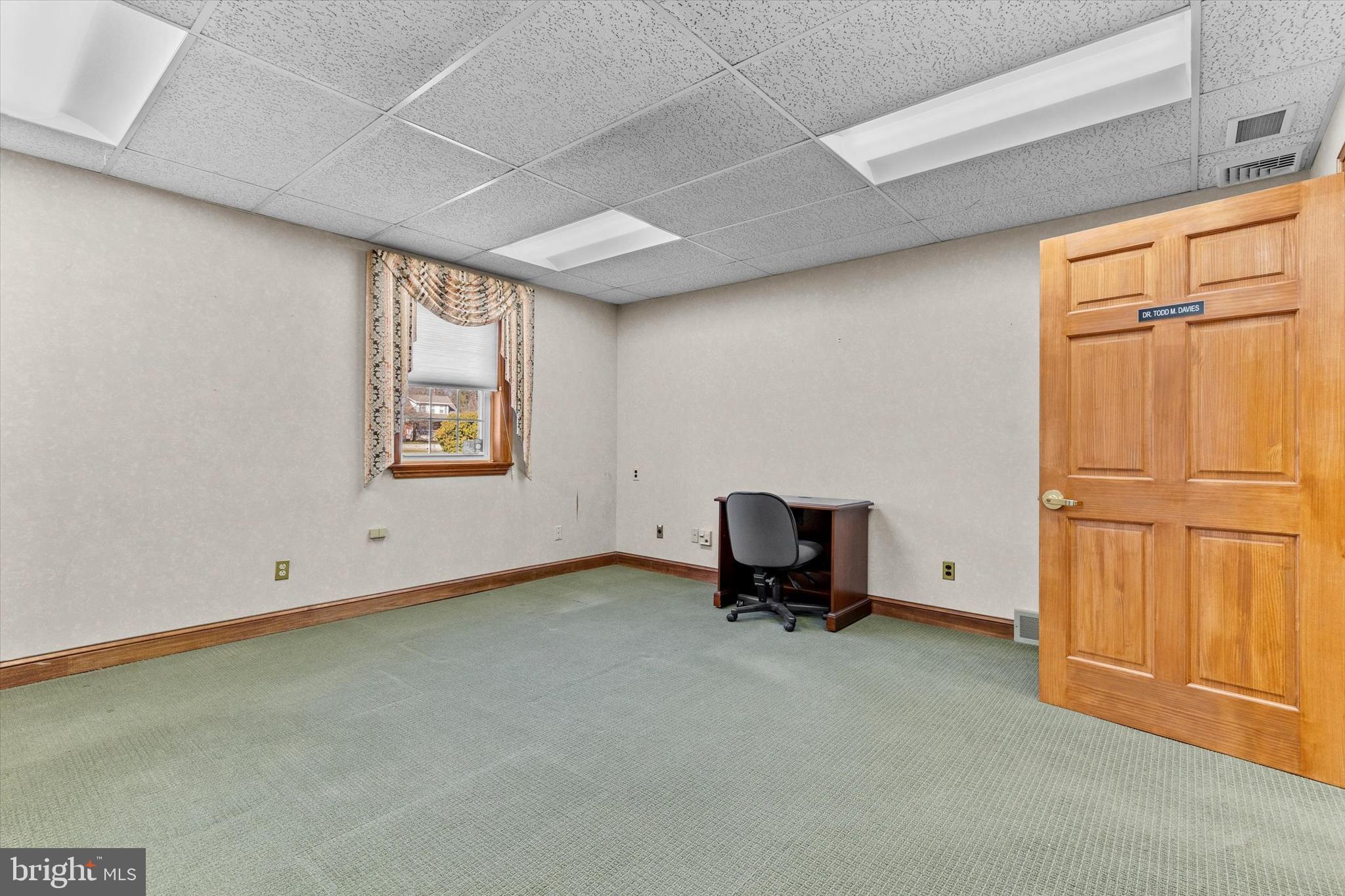 2605 W MARKET STREET