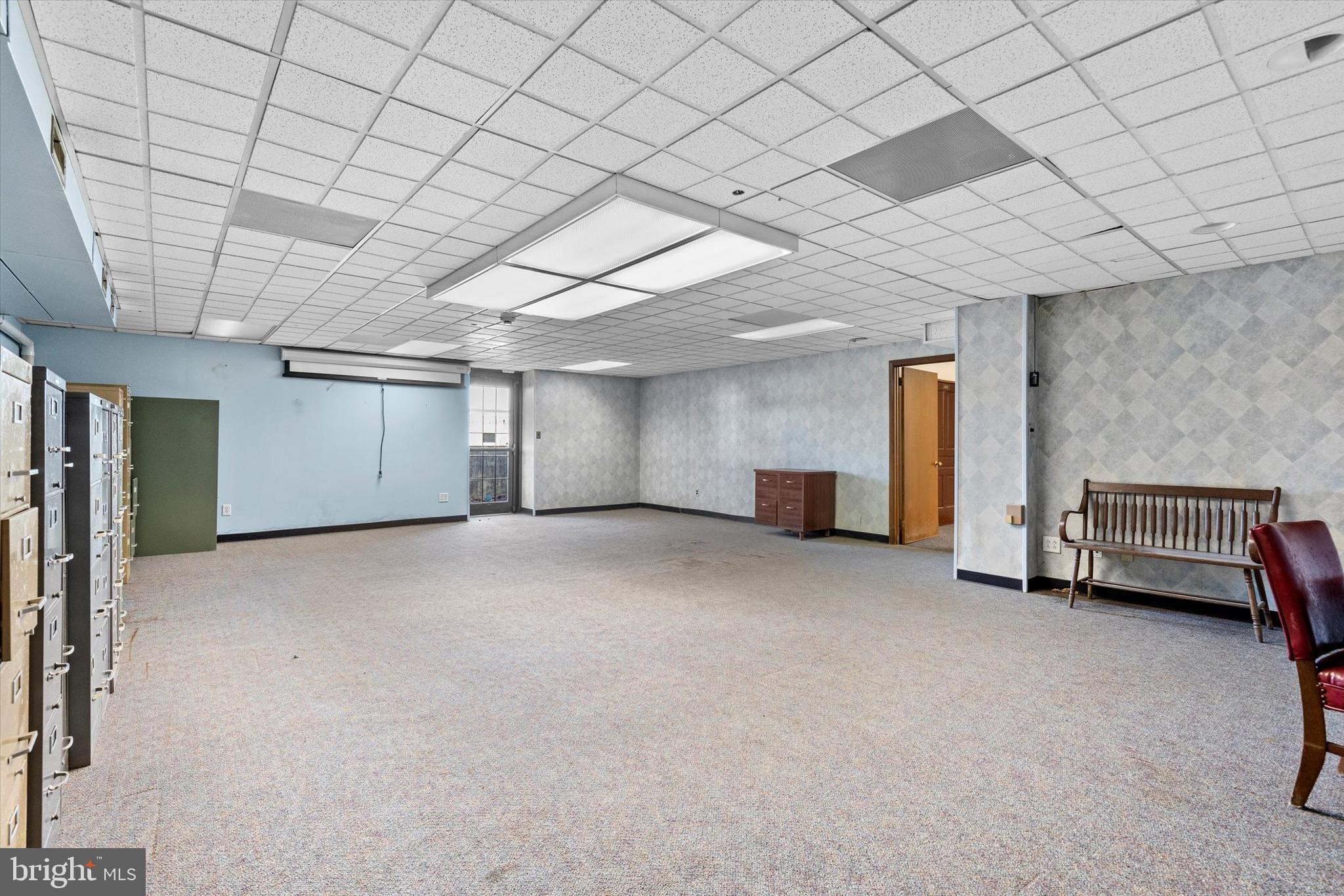 2605 W MARKET STREET