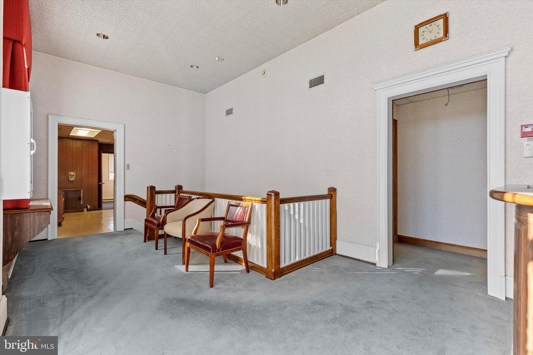 2605 W MARKET STREET