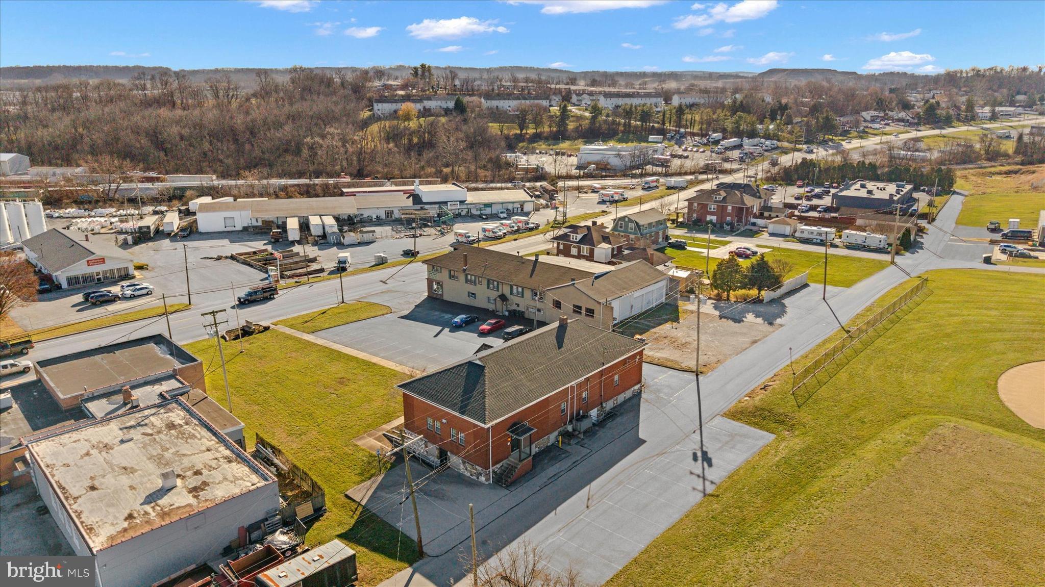 2605 W MARKET STREET