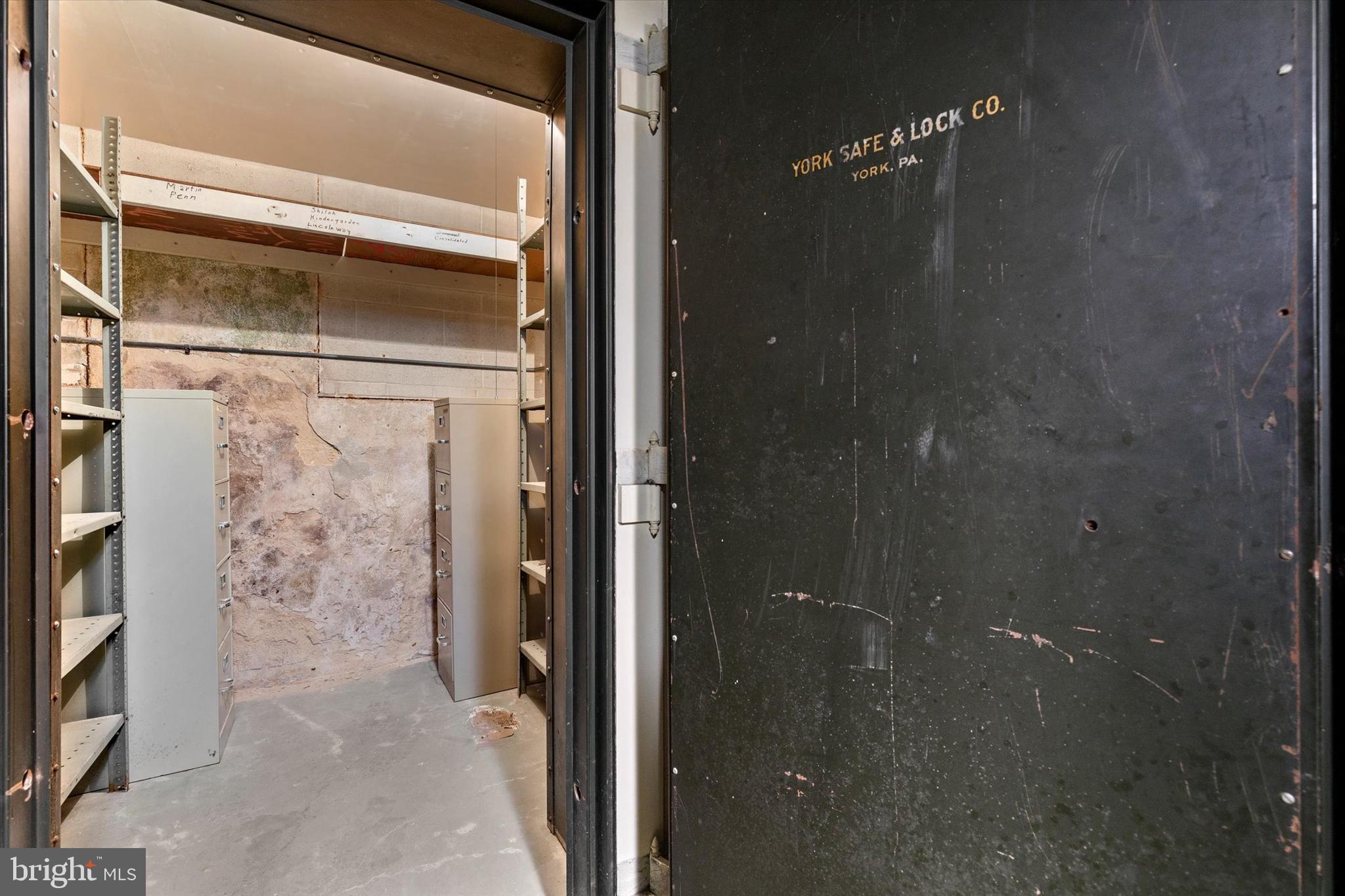 2605 W MARKET STREET