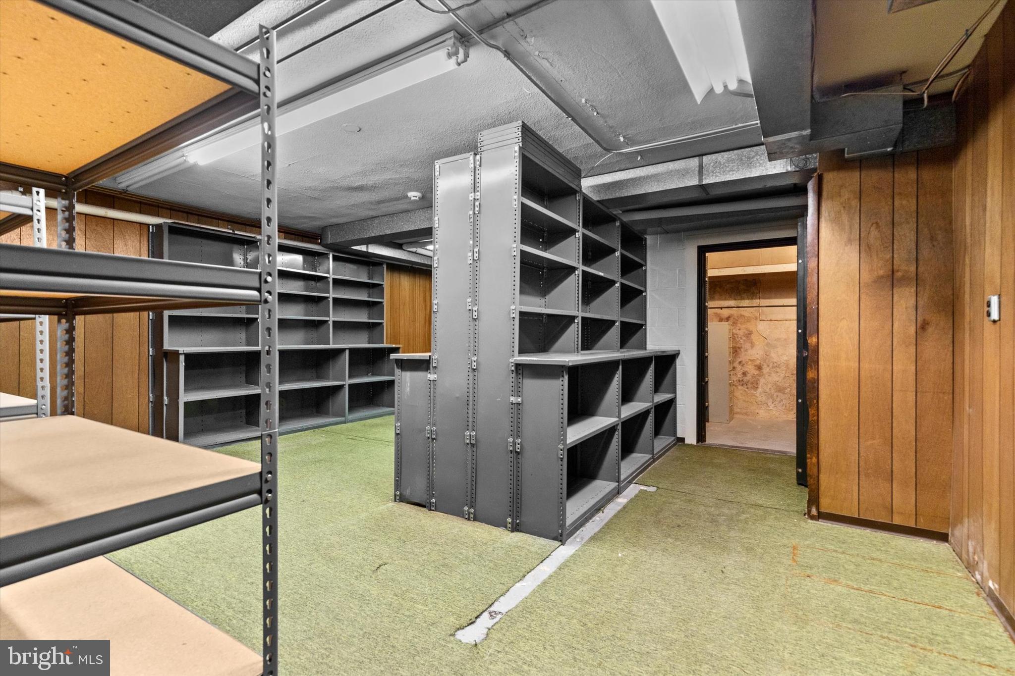 2605 W MARKET STREET