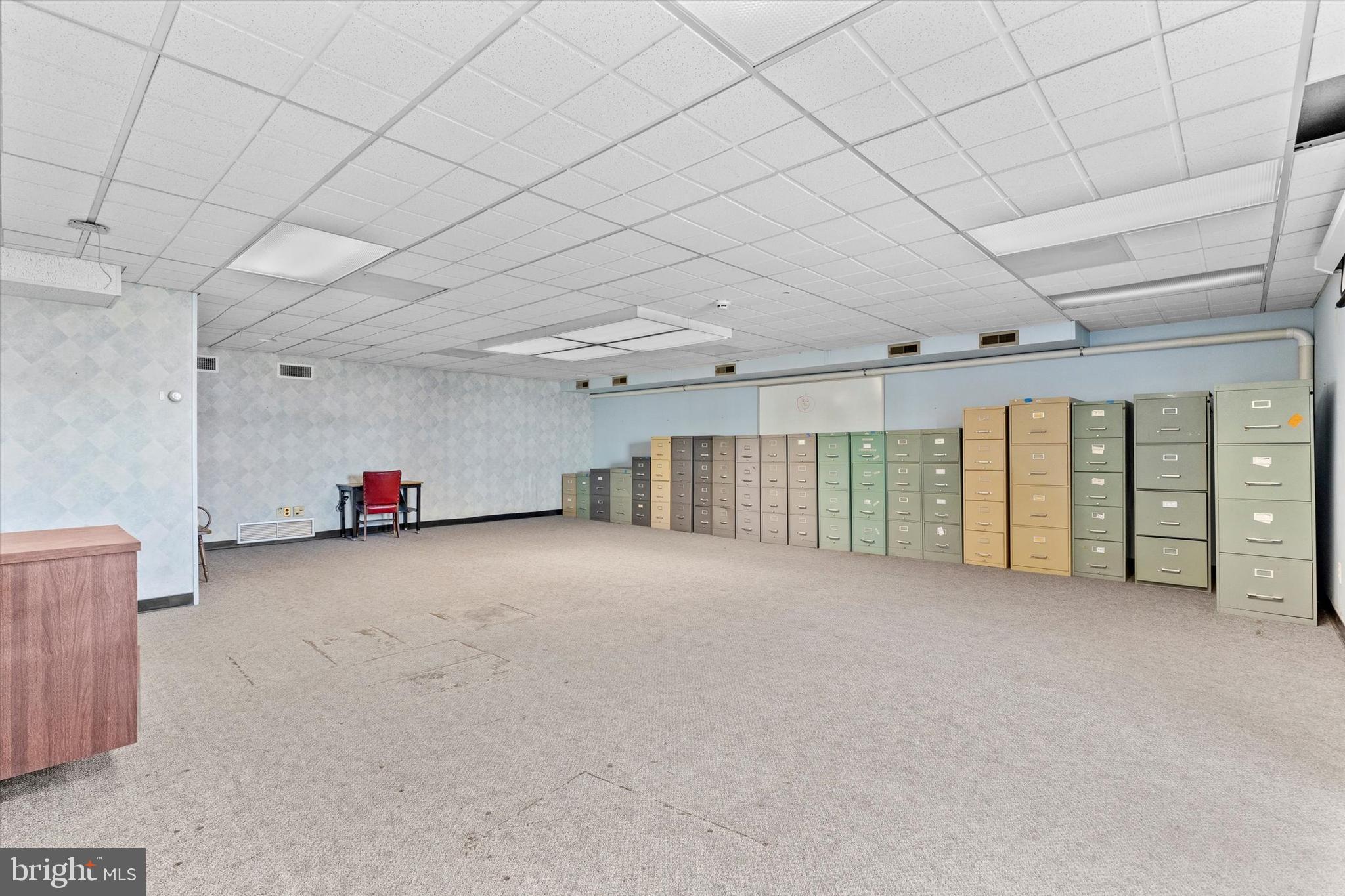 2605 W MARKET STREET