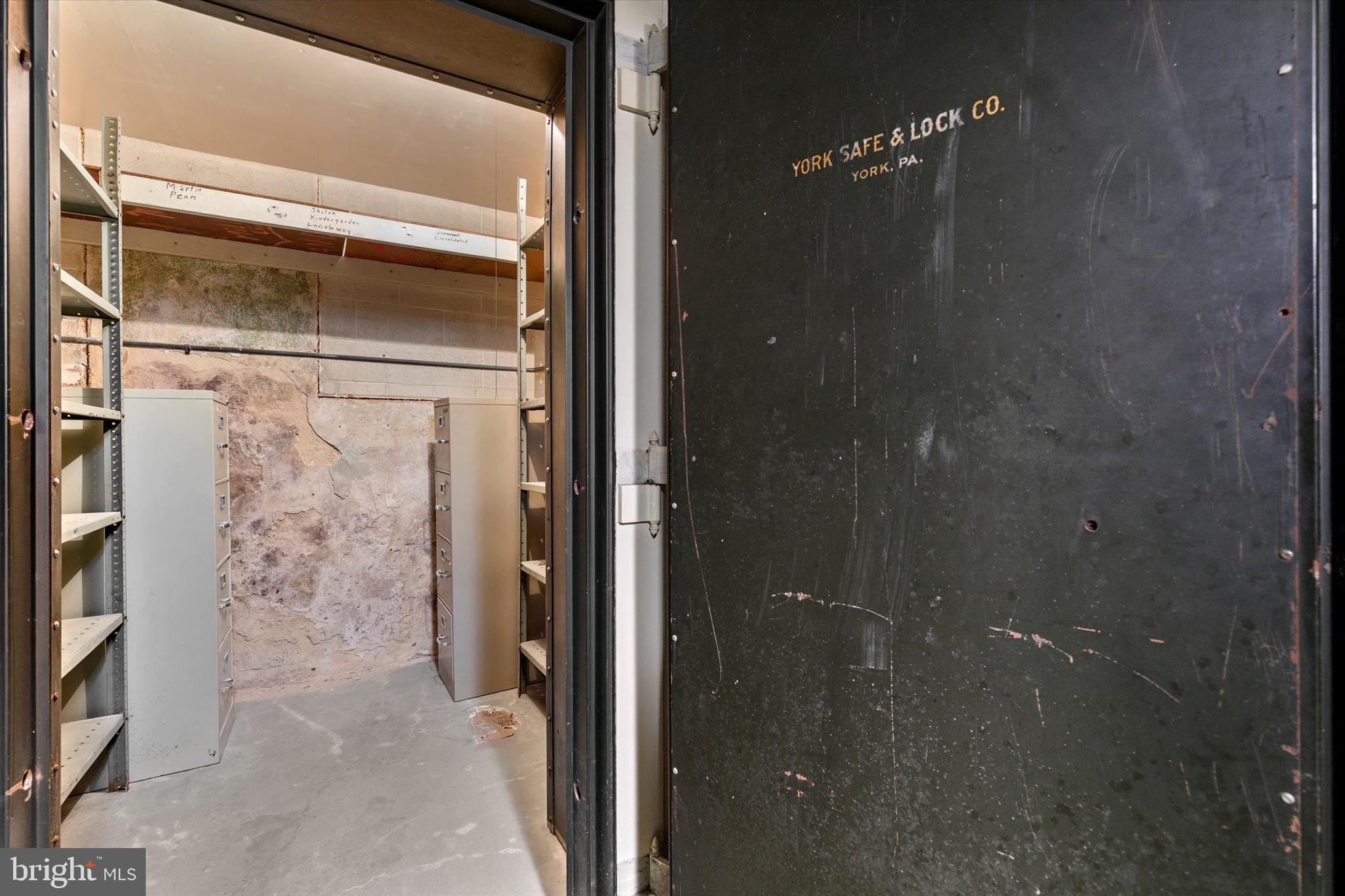 2605 W MARKET STREET