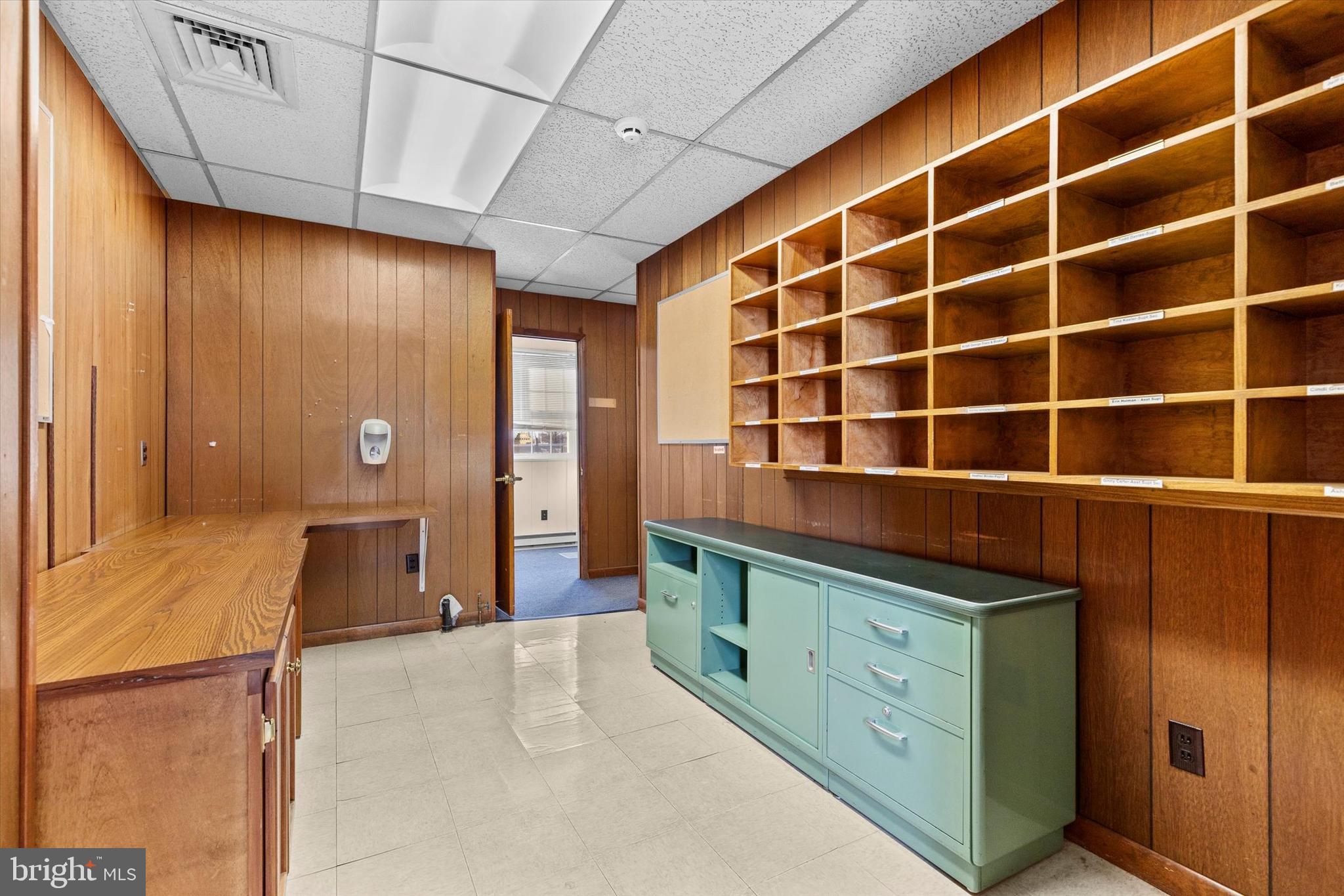 2605 W MARKET STREET