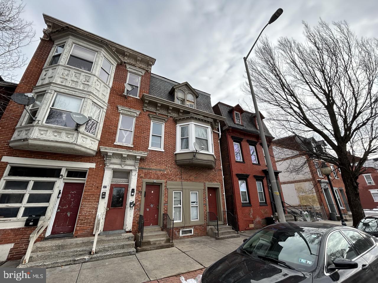 349 S GEORGE STREET