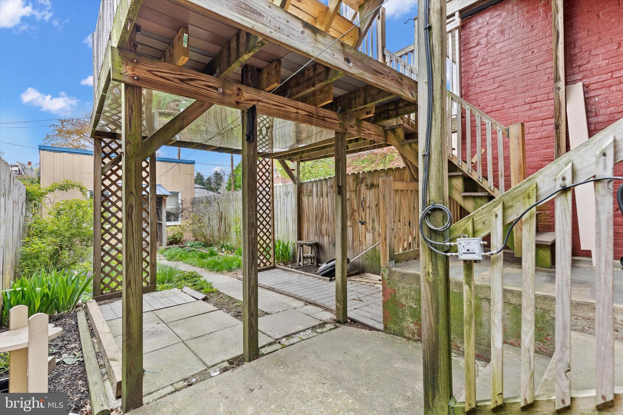829 S BEAVER STREET