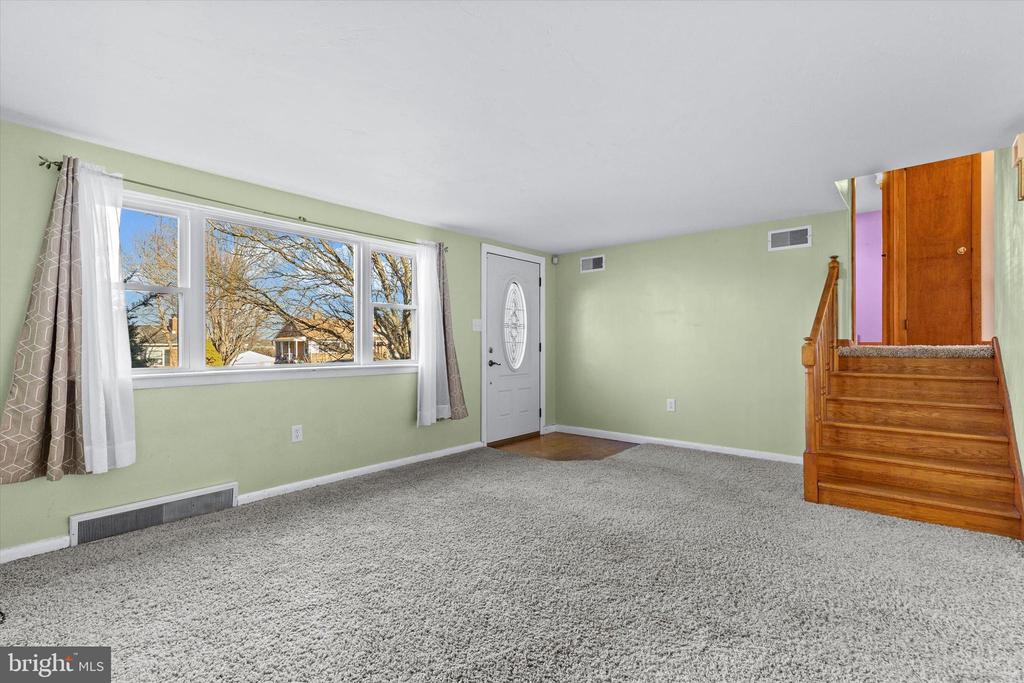 147 S 7TH STREET