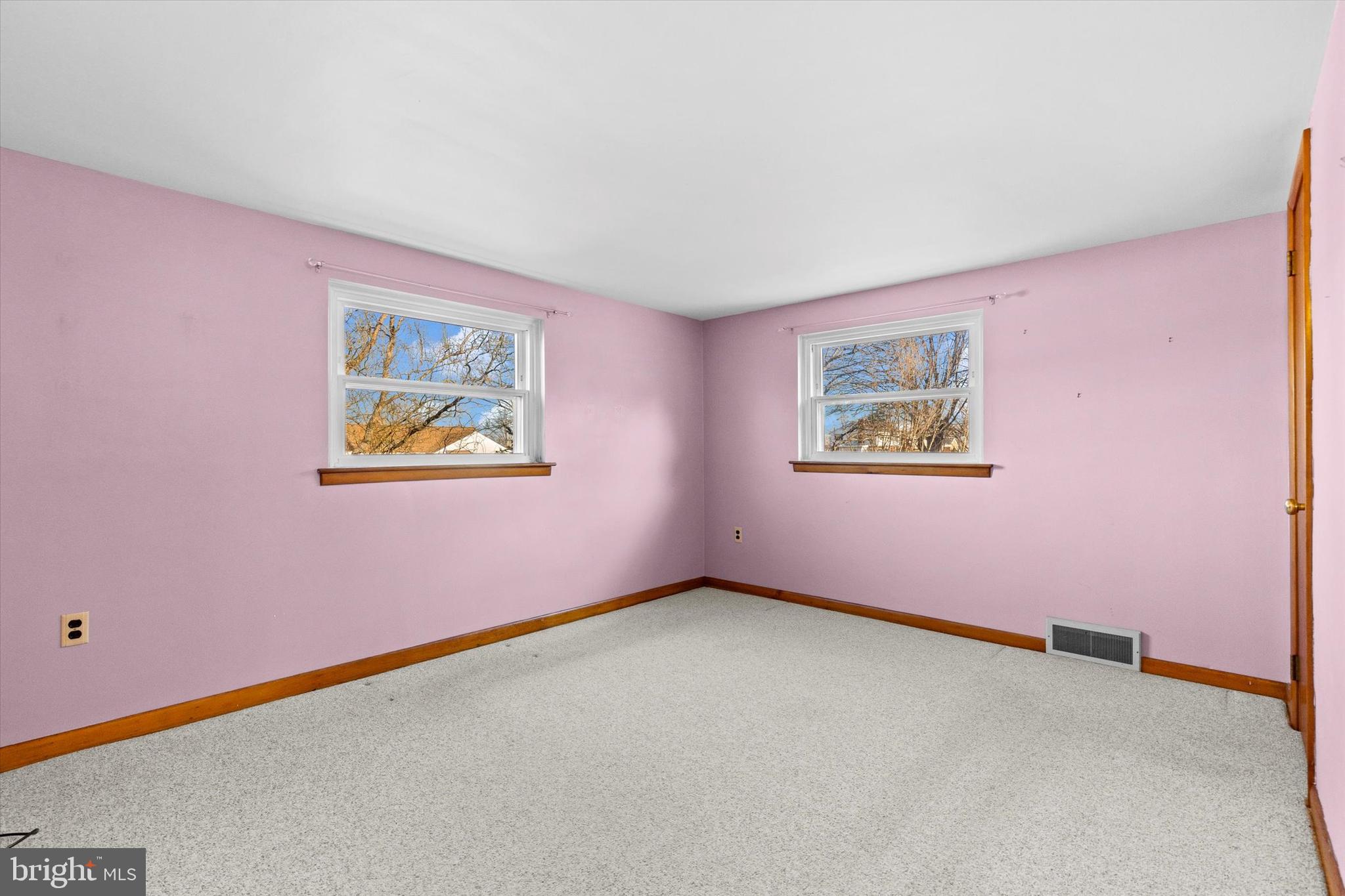 147 S 7TH STREET