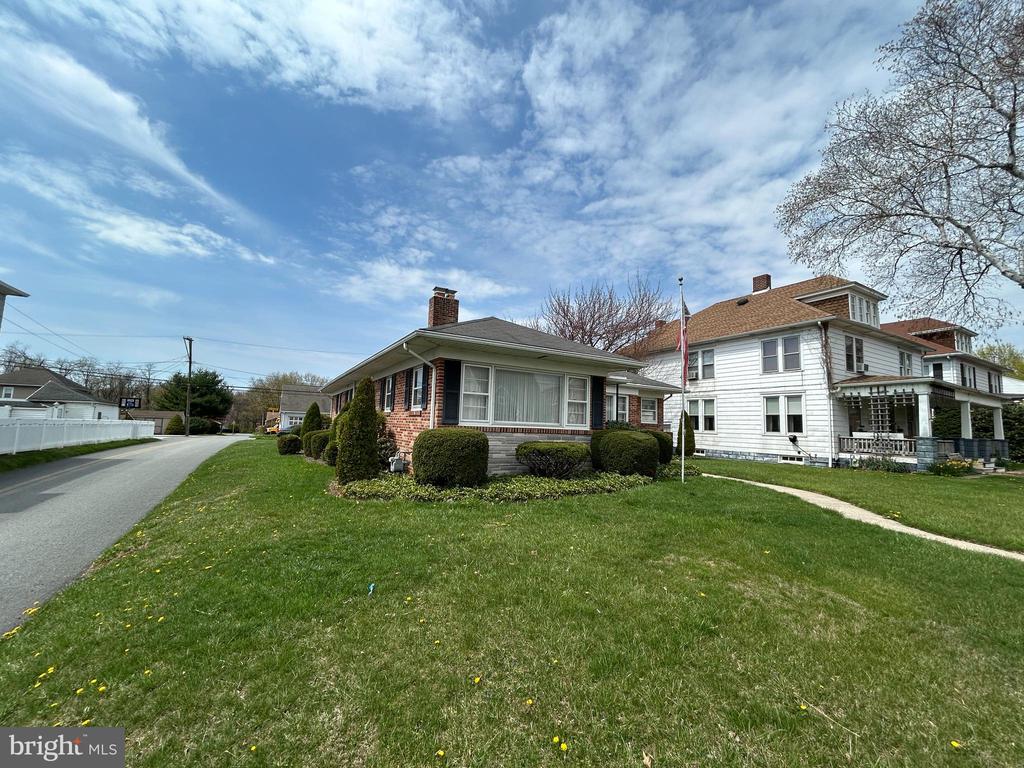 634 S MAIN STREET