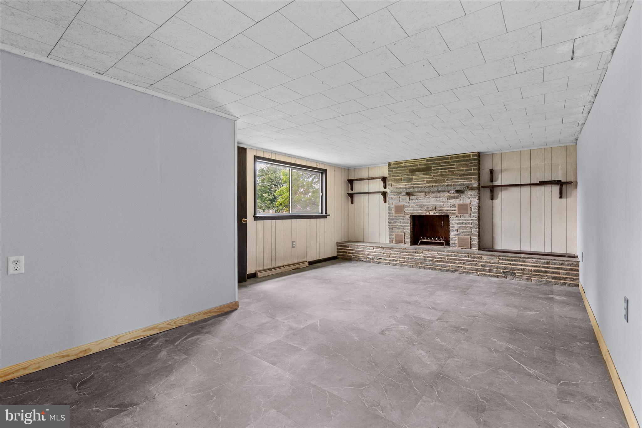 2300 LOCUST ROAD