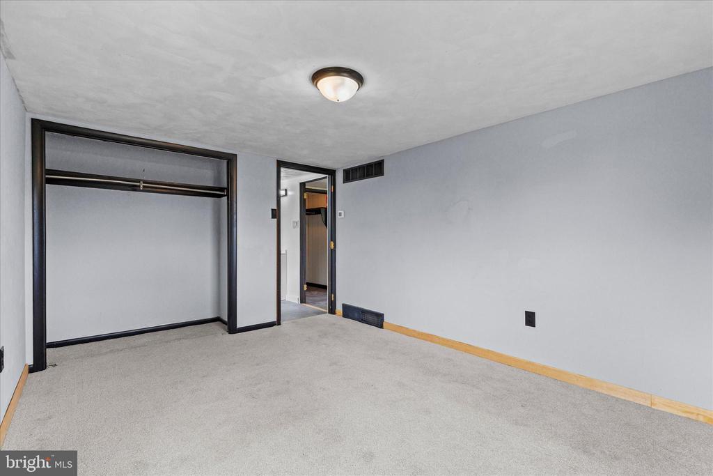 2300 LOCUST ROAD