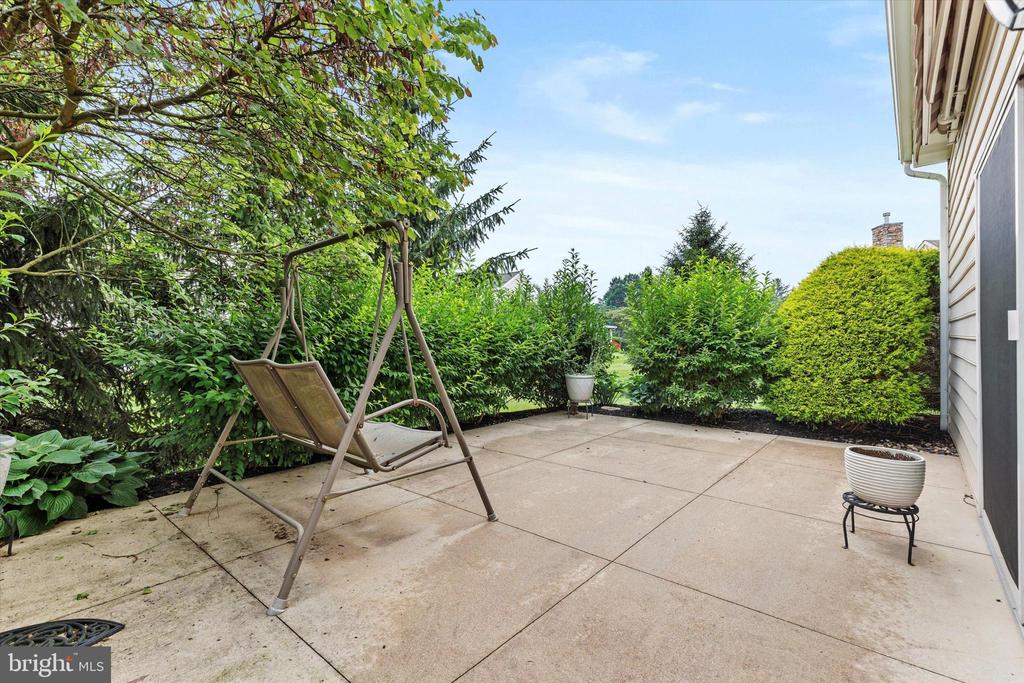 2924 HALSTEAD LANE