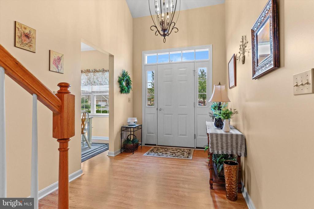 2924 HALSTEAD LANE