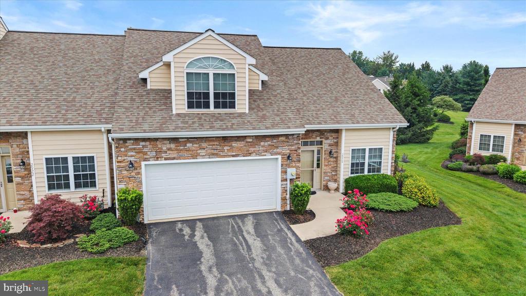 2924 HALSTEAD LANE