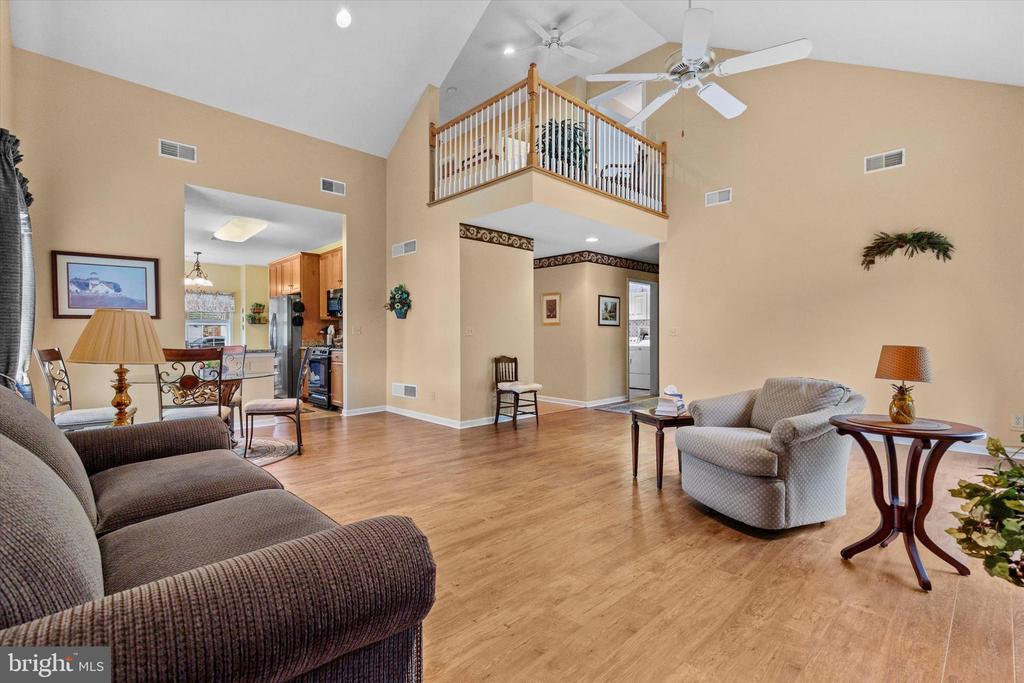 2924 HALSTEAD LANE