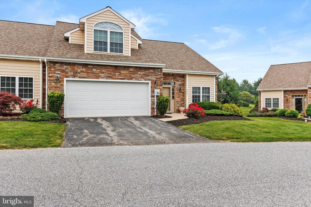 2924 HALSTEAD LANE