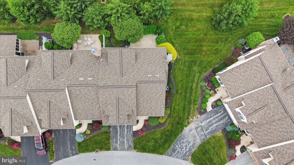 2924 HALSTEAD LANE