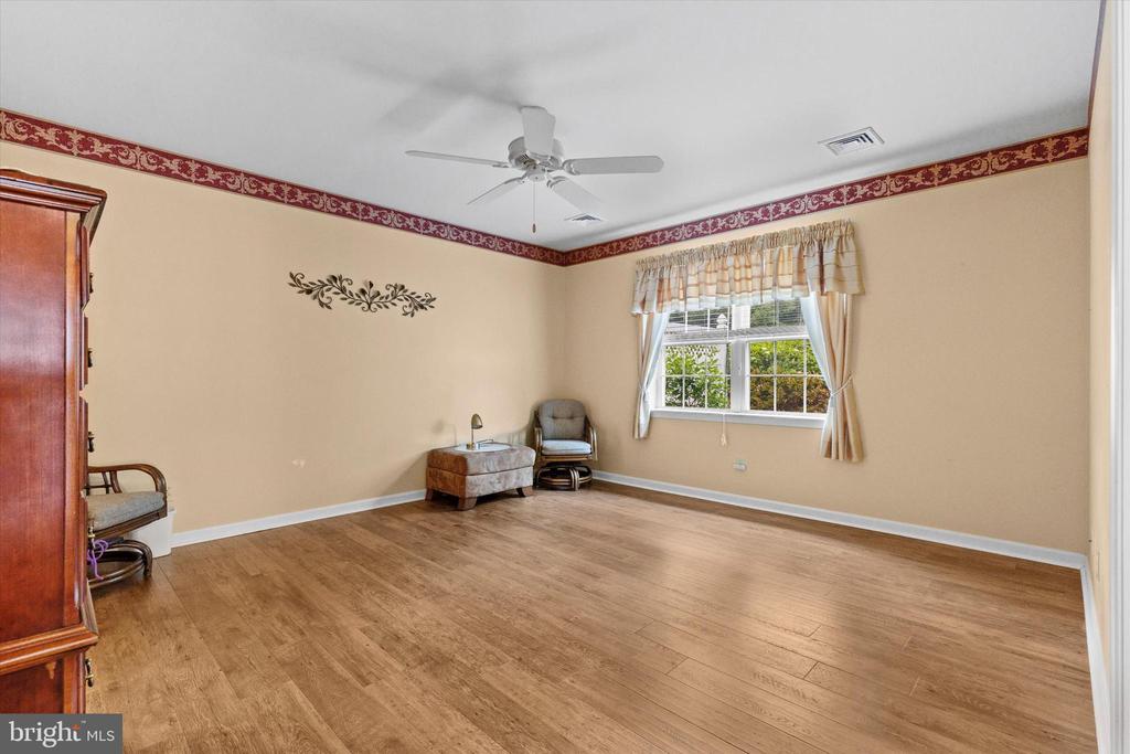 2924 HALSTEAD LANE