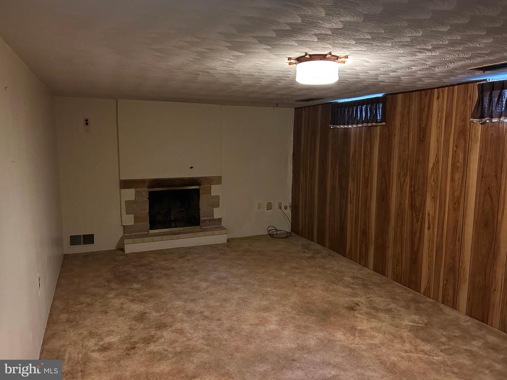 201 HAYBROOK DRIVE