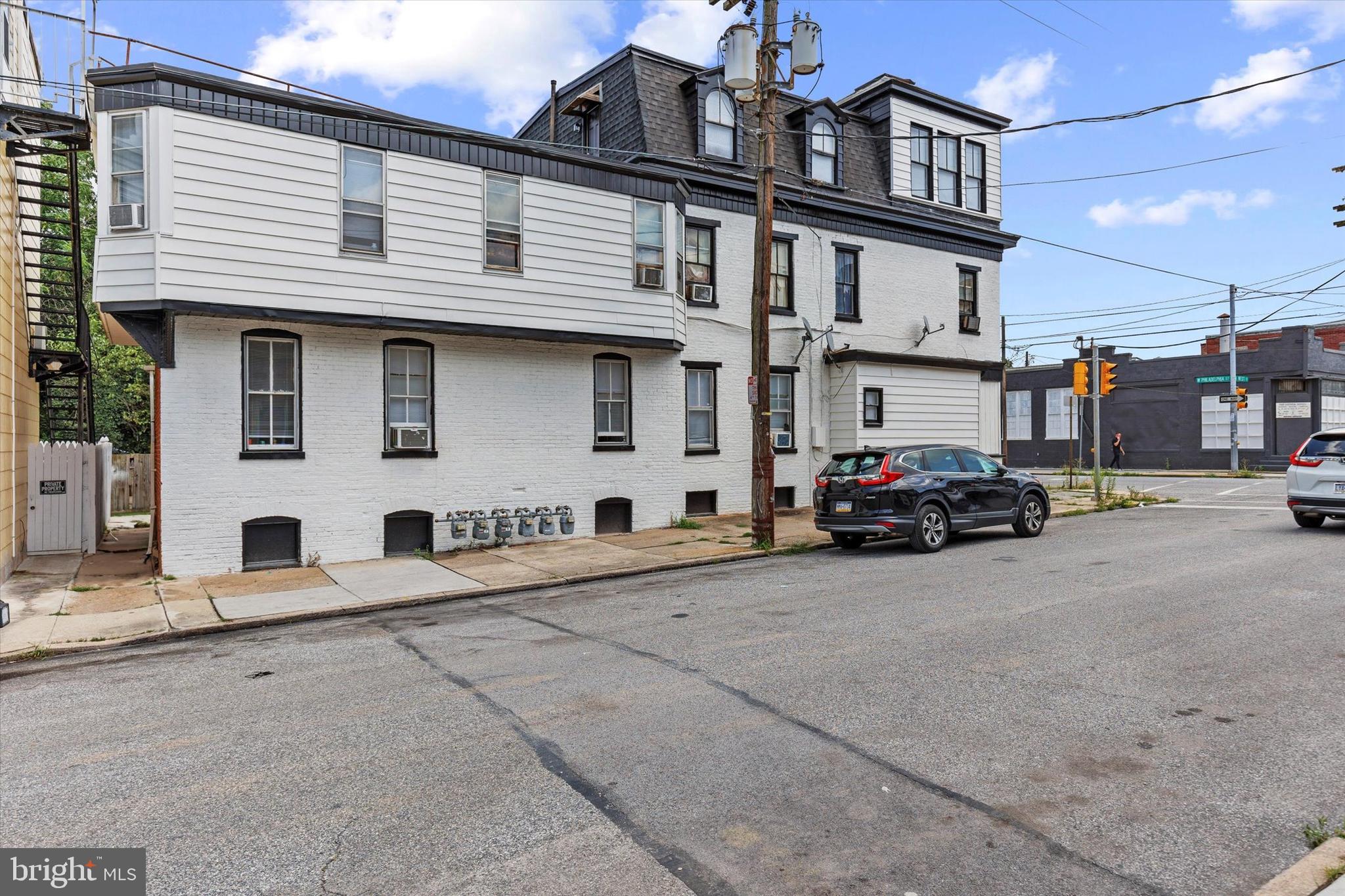 597 W PHILADELPHIA STREET