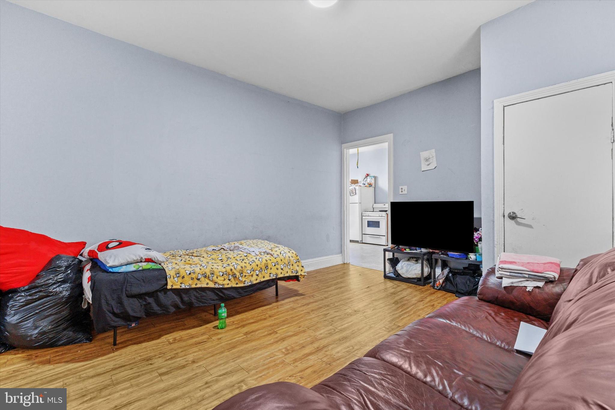 597 W PHILADELPHIA STREET