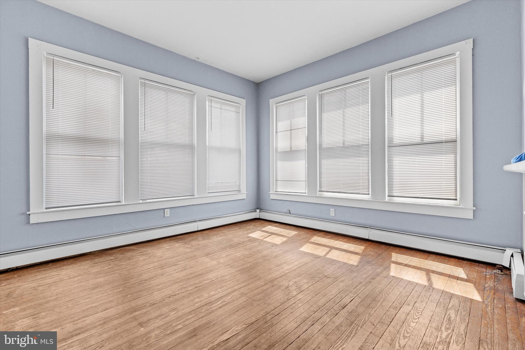 597 W PHILADELPHIA STREET