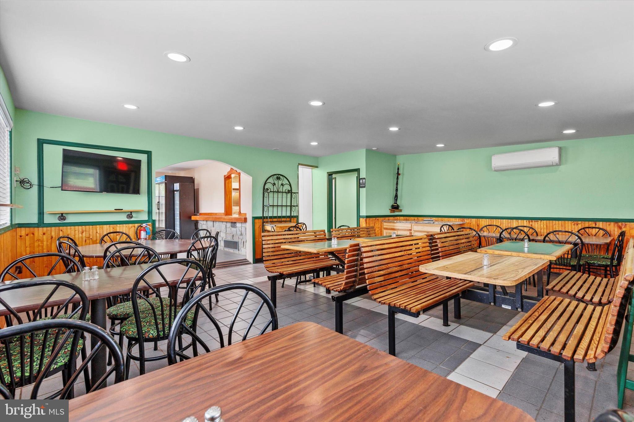 4795 W MARKET STREET