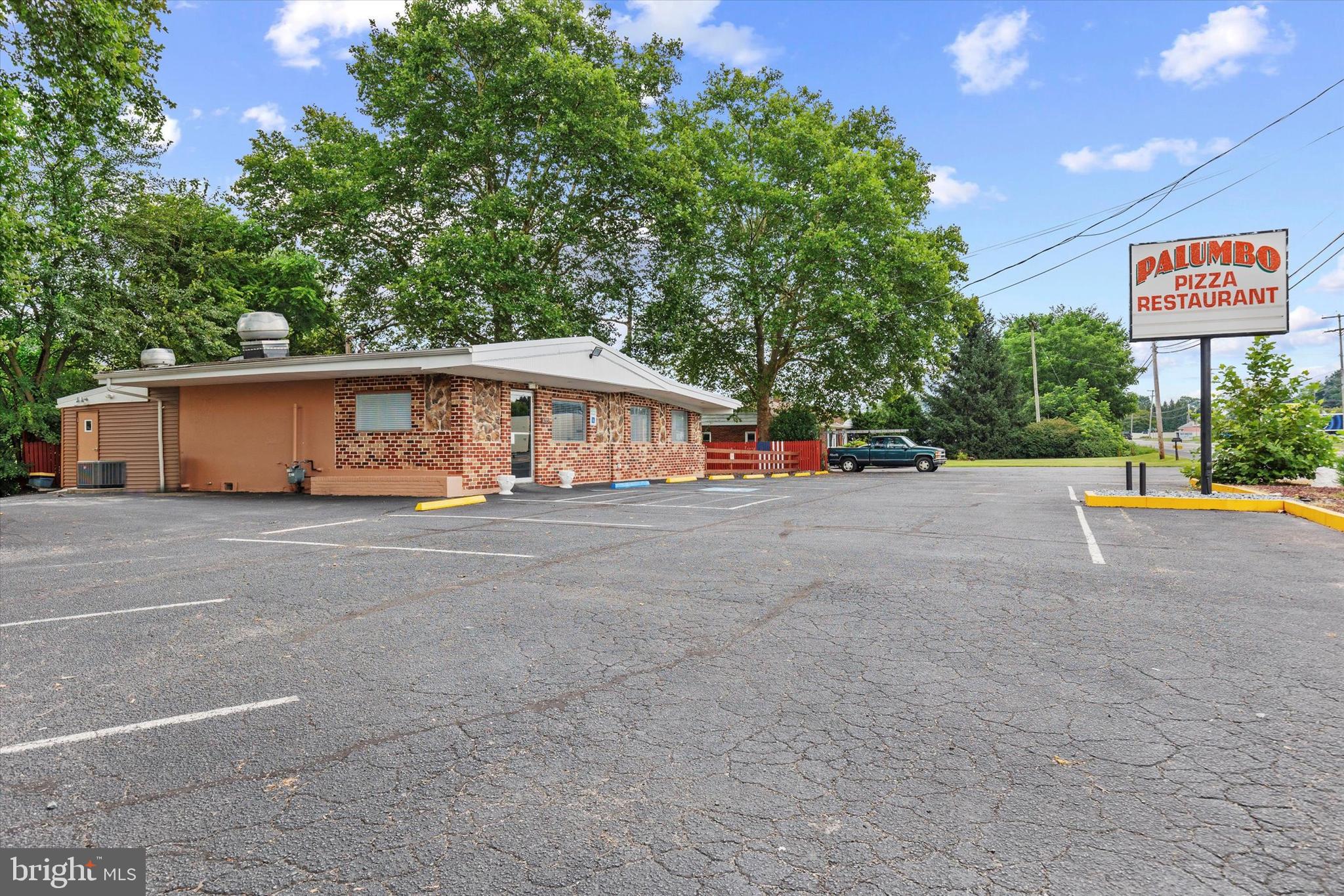 4795 W MARKET STREET