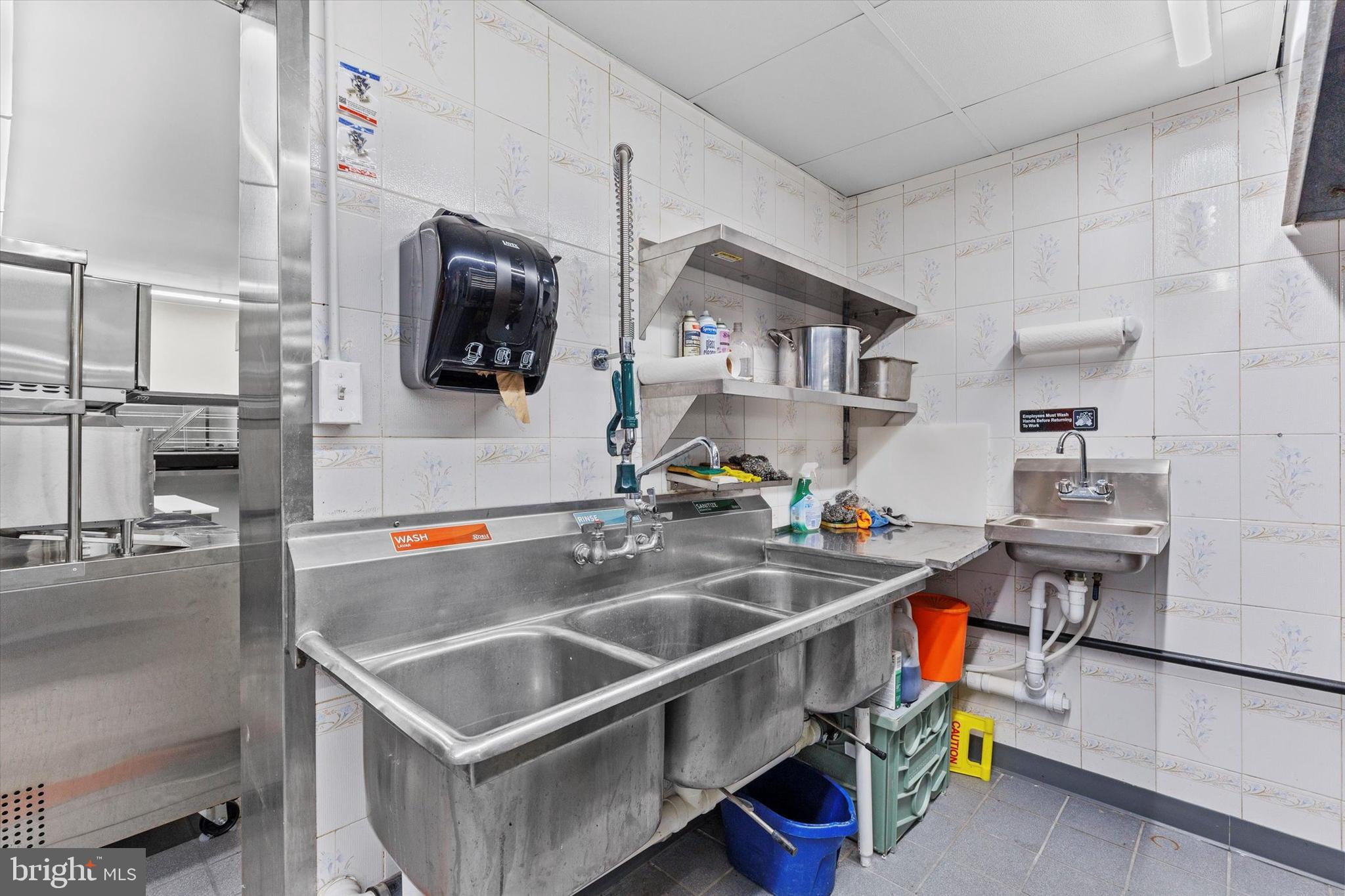 4795 W MARKET STREET