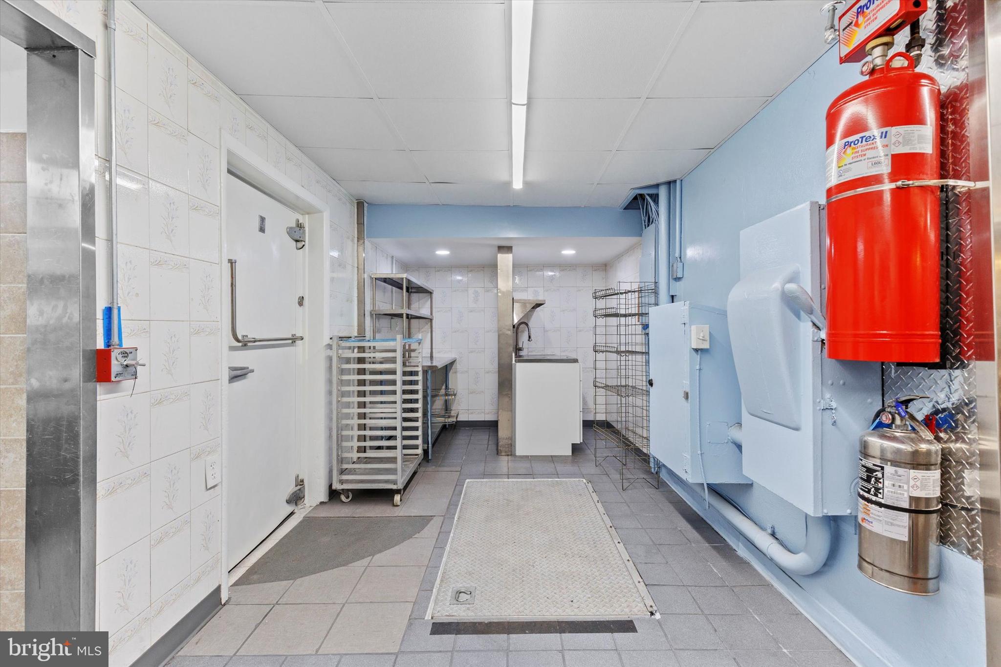 4795 W MARKET STREET