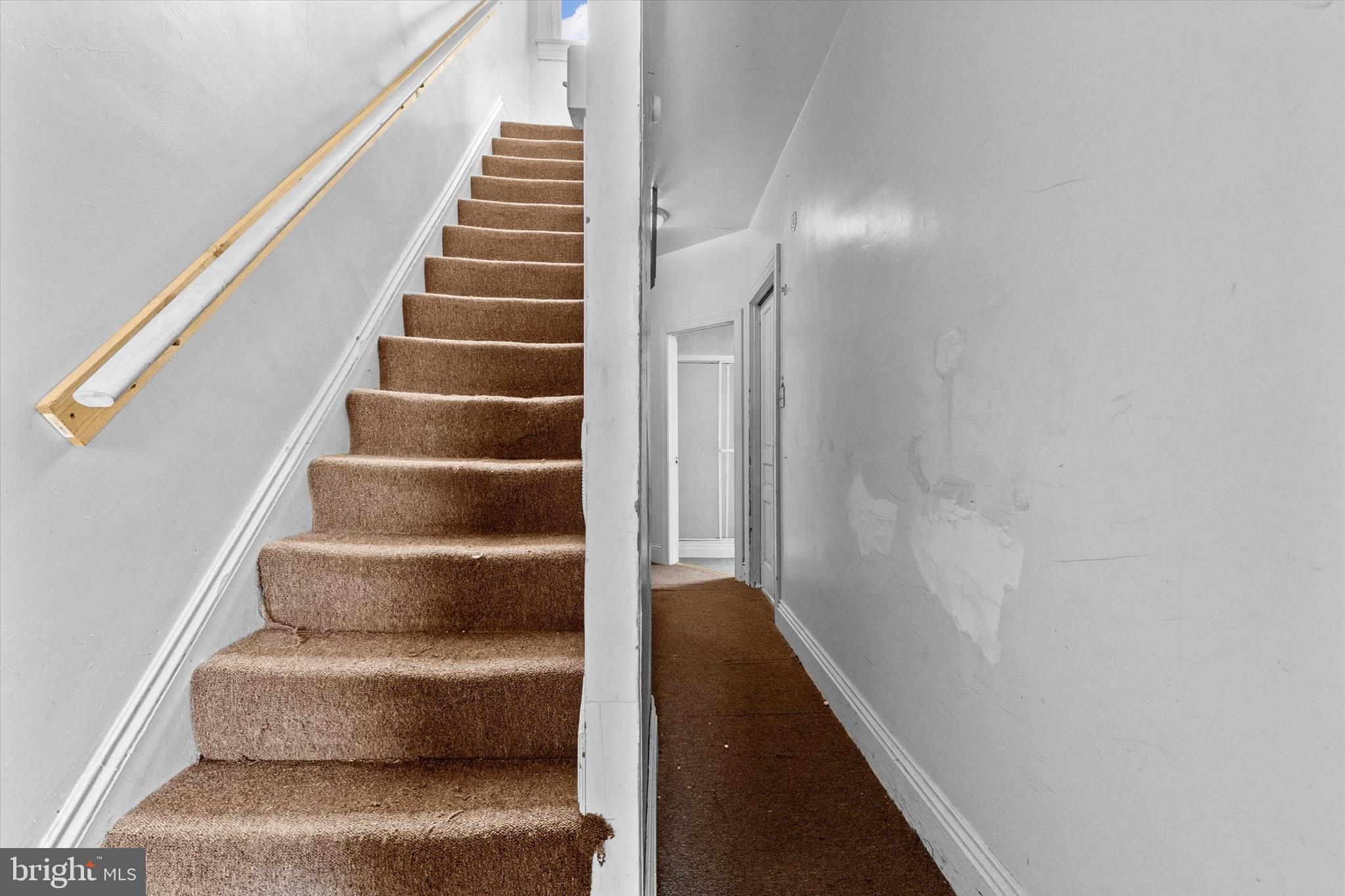 272 W JACKSON STREET