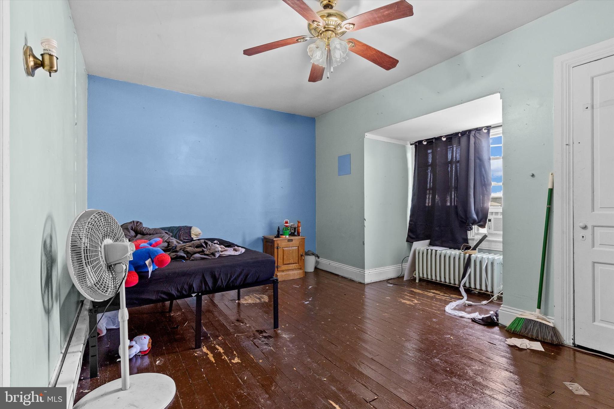 272 W JACKSON STREET