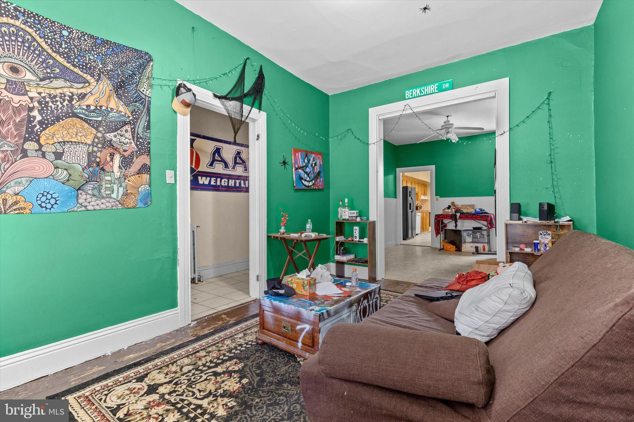 272 W JACKSON STREET