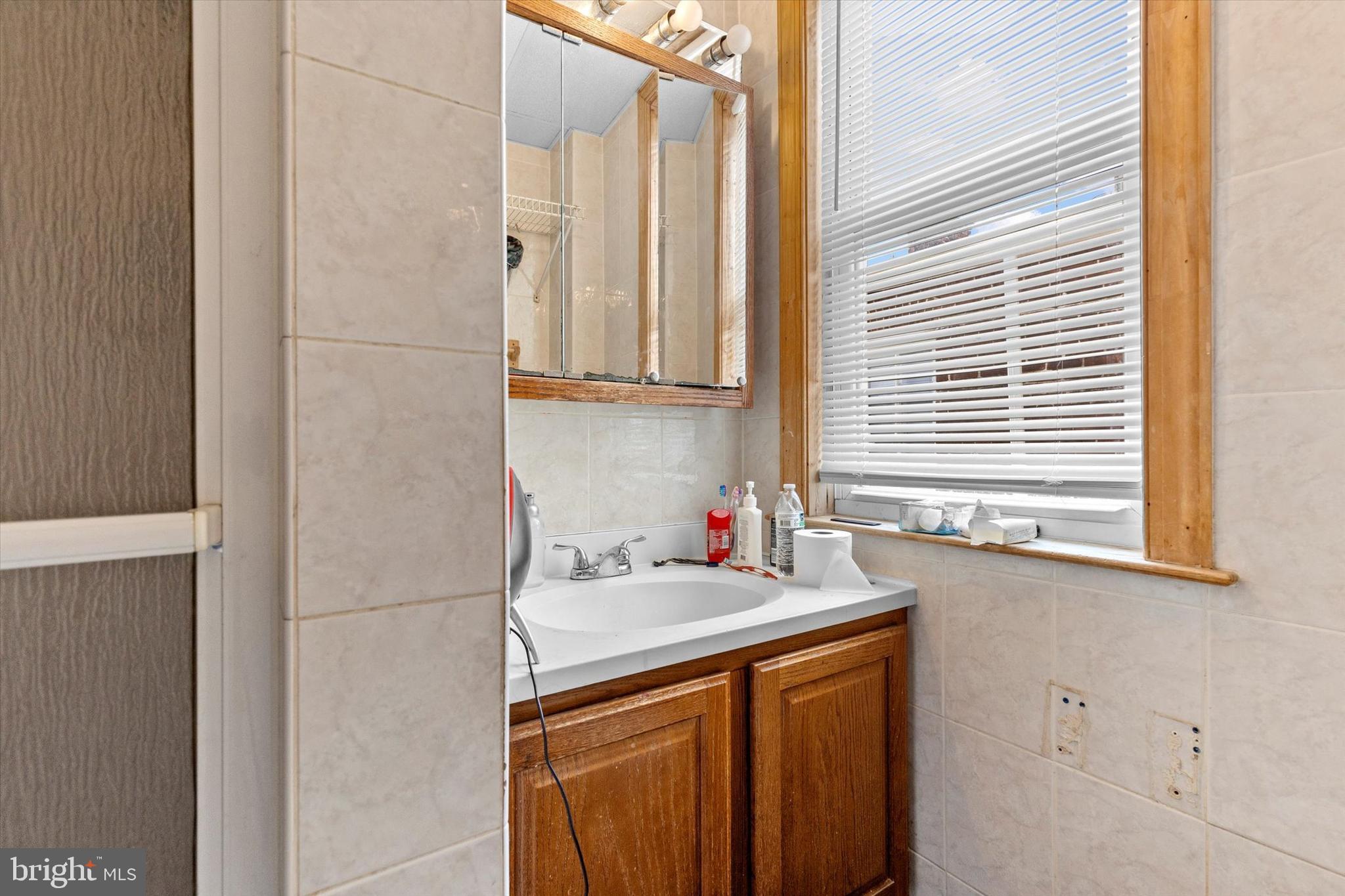 272 W JACKSON STREET